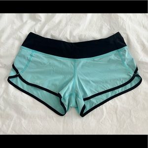 Lululemon Speed up low rise short 2.5”